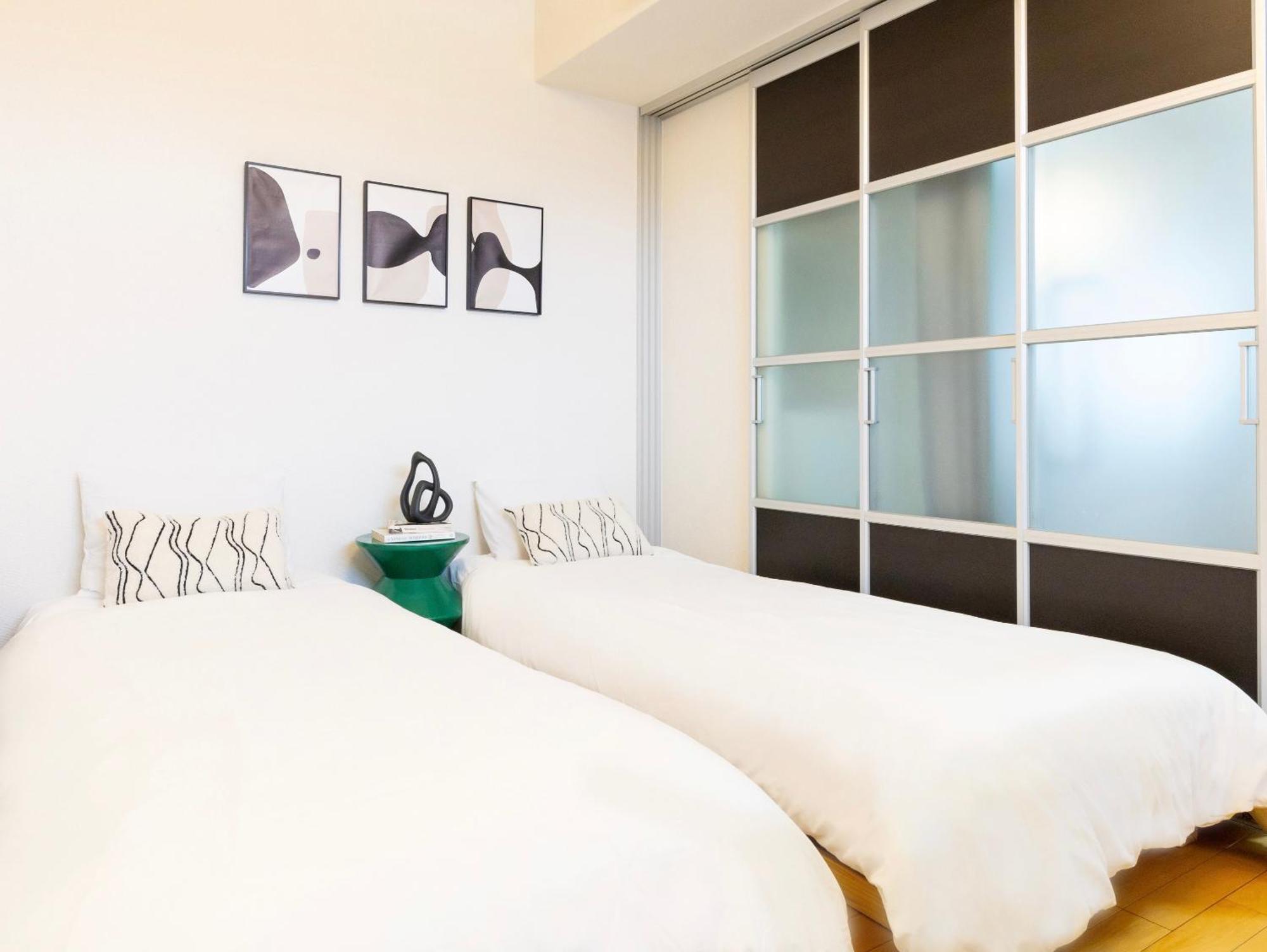 City Hotel Shinsaibashi Lofts Осака Экстерьер фото